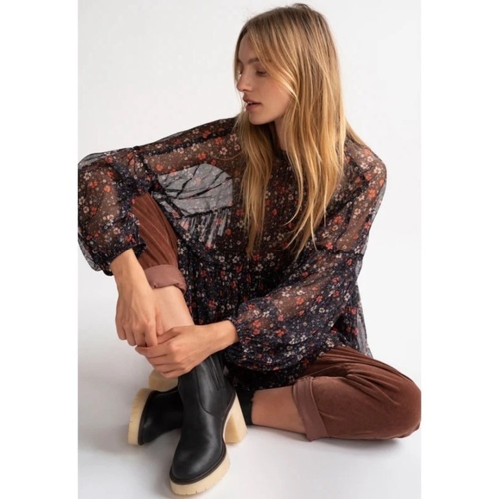 Free People Sweetheart Open Tie Back Floral Top Black XS